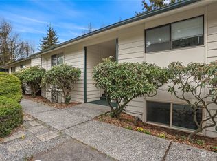 8303 212th St SW APT 4, Edmonds, WA 98026