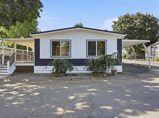 21100 NE Sandy Blvd Unit 70, Fairview, OR 97024