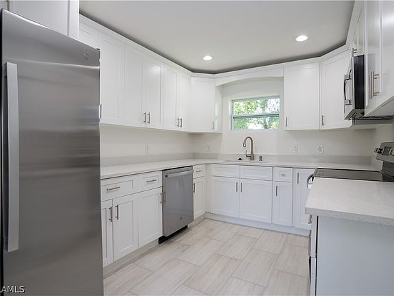4th image of 2148 Hale Ct