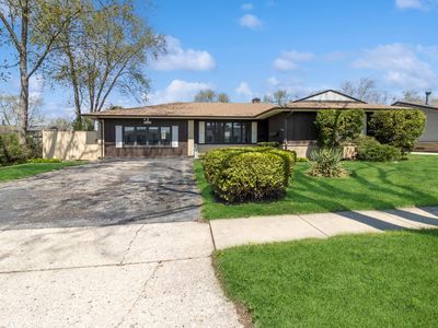 210 Walnut Ln, Elk Grove Village, IL, 60007