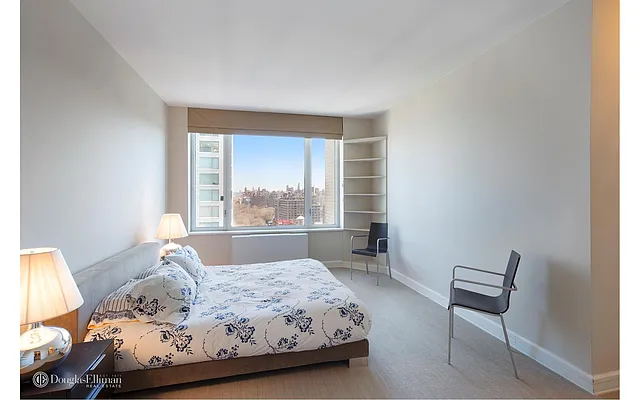 Sold by Douglas Elliman | media 18