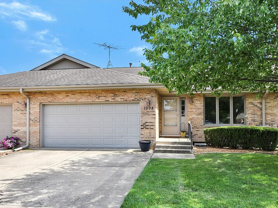 1st image of 1694 Foxwood Dr #1694