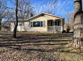 8890 E 150 S, Knox, IN 46534