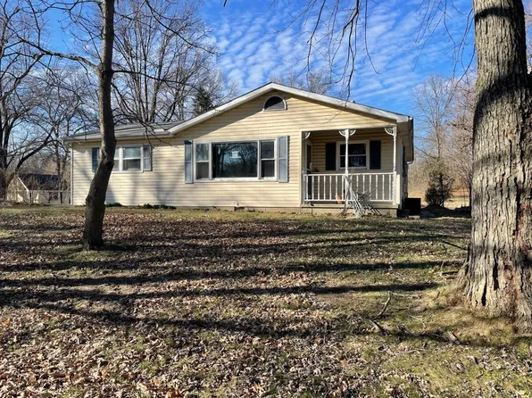 8890 E 150 S, Knox, IN 46534