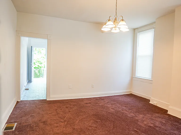 605 Cator Ave — Photo 23