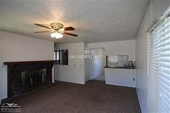 3rd image of 965 1/2 N Boulevard