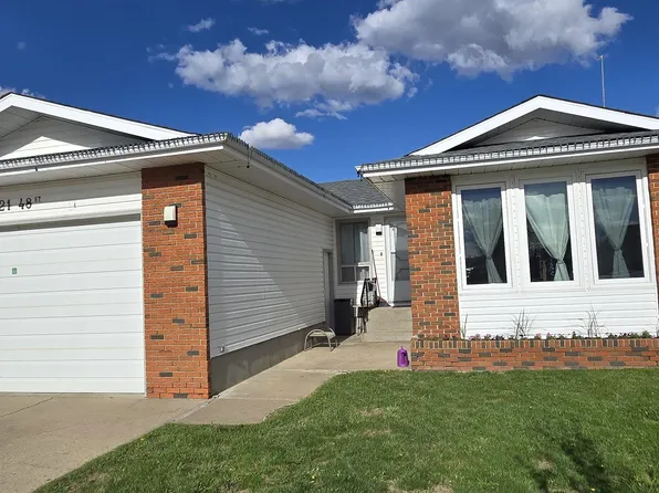 5721 48th St, Vegreville, AB T9C 1G9