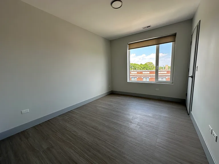 6355 N Glenwood Ave #2S — Photo 14