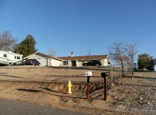 15570 Greenwood St, Hesperia, CA 92345