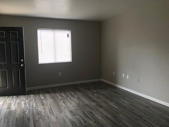 3rd image of 1800 Primrose Dr #124D