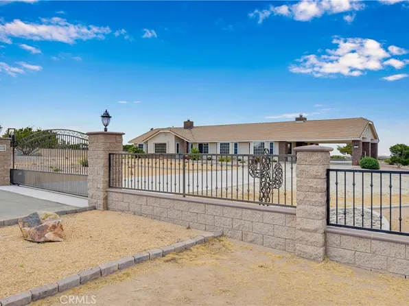 11854 Farmington St, Oak Hills, CA 92344