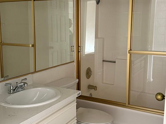 5th image of 1855 Purdue Ave APT 304
