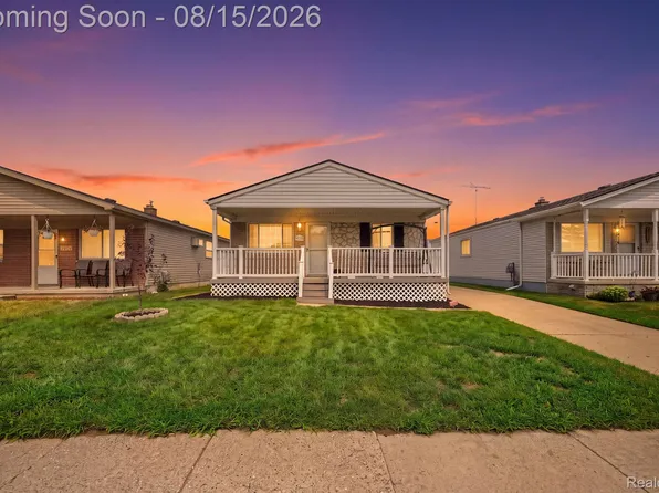 20147 Lakeworth St, Roseville, MI 48066