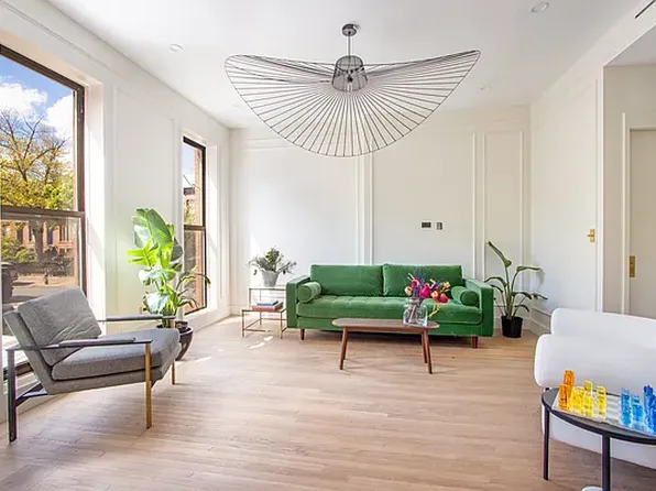 333 Hoyt St, Brooklyn, NY 11231