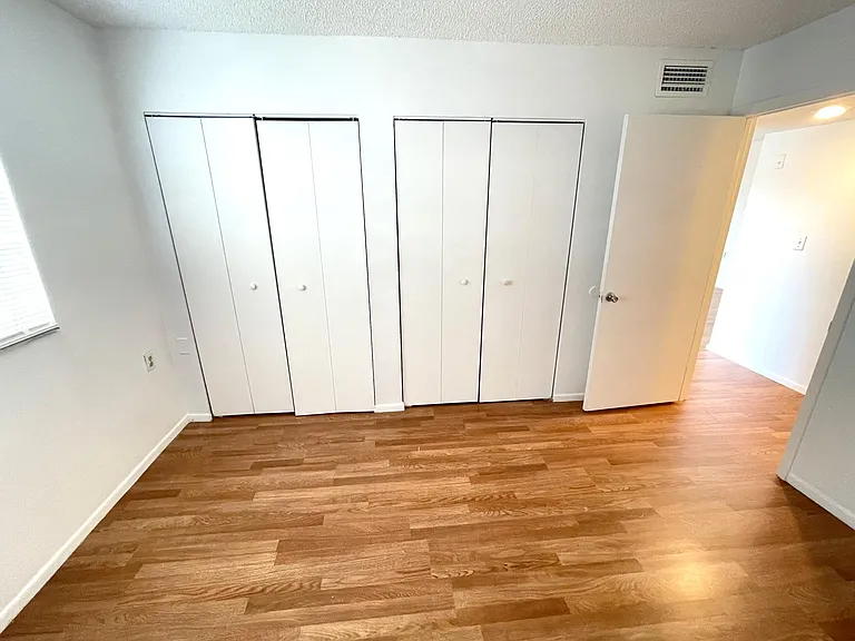 1068 N Benoist Farms Rd #312 — Photo 8