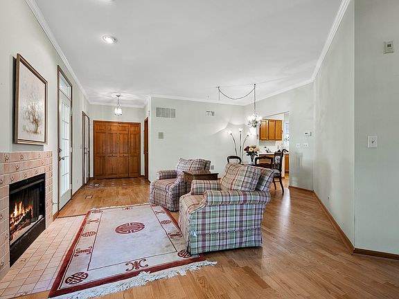 4th image of 1231 Tennyson Ln #0
