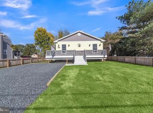 6810 Harewood Park Dr, Middle River, MD 21220