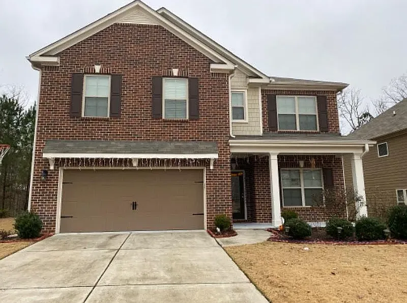 5 bed, 2647 sqft, $3,200 — Photo 1