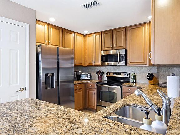 4th image of 424 Winding Brook Ln Unit 104