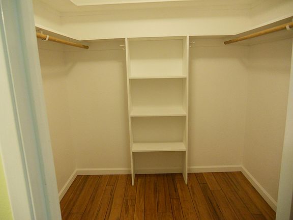 4th image of 5687 Cahalan Ave