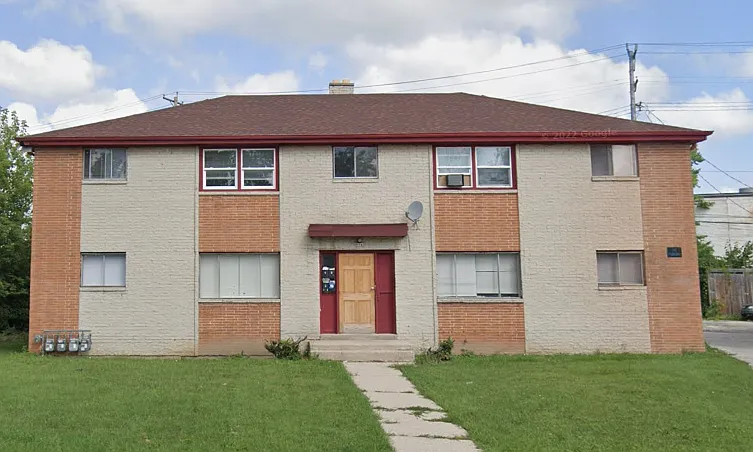 8940 W Carmen Ave #3 — Photo 6
