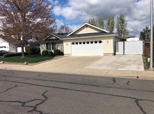 582 Mitchell Way, Central Pt, OR 97502