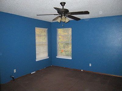 5th image of 167 Fairway Dr E