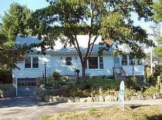 61 Marple Rd, Poughkeepsie, NY 12603