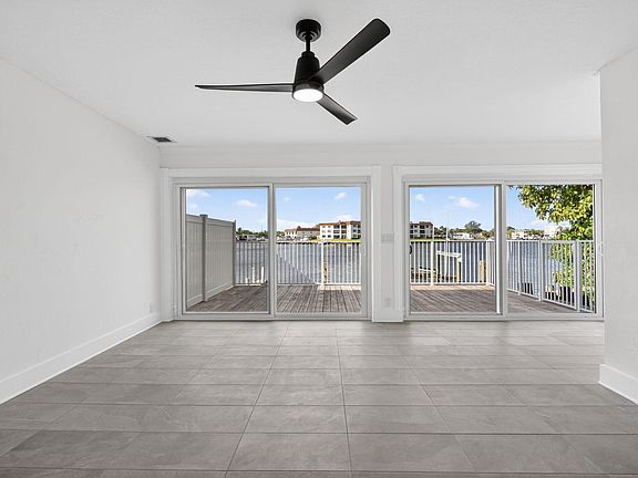 3rd image of 624 Southwind Cir #3