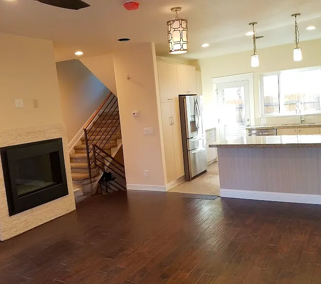 3300 W Clyde Pl — Photo 4