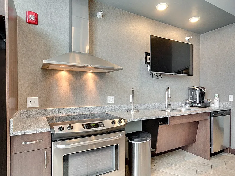 Sundance Apartments — Photo 30