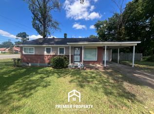 242 Sullivan Dr, Memphis, TN 38109