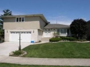 15543 Vista Dr, Oak Forest, IL
