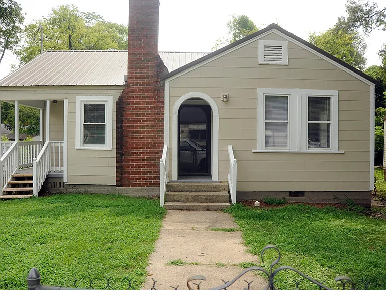 511 Herzberg Cir — Photo 3