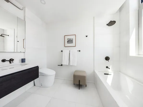 66 Clinton Street image 18 of 20