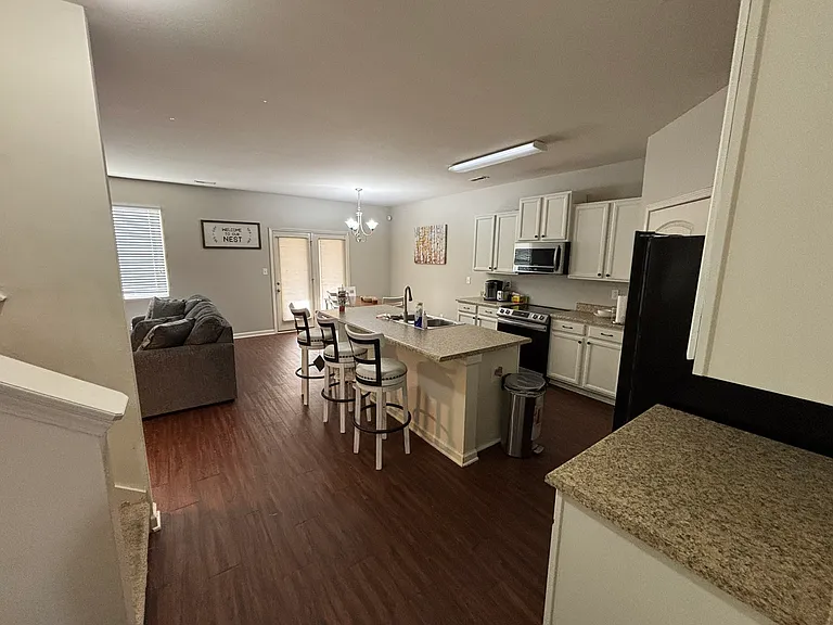 116 Oak Terrace Ln — Photo 3