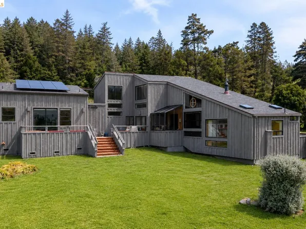 335 Spur Close, The Sea Ranch, CA 95497