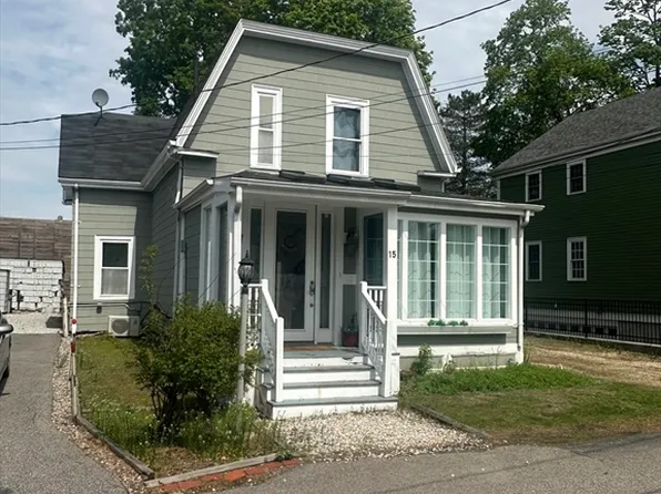 15 Simms Ct, Newton, MA 02465