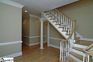 3rd image of 12 Hidden Hills Dr