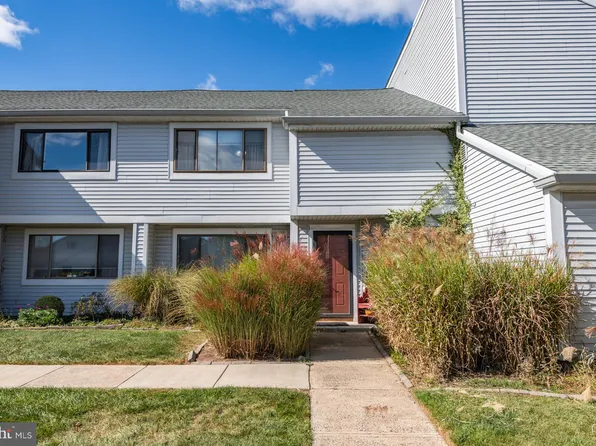 305 Continental Dr, Harleysville, PA 19438
