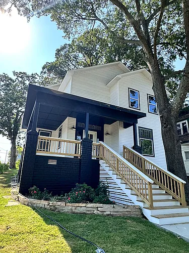 2522 Broadway St Photo 1