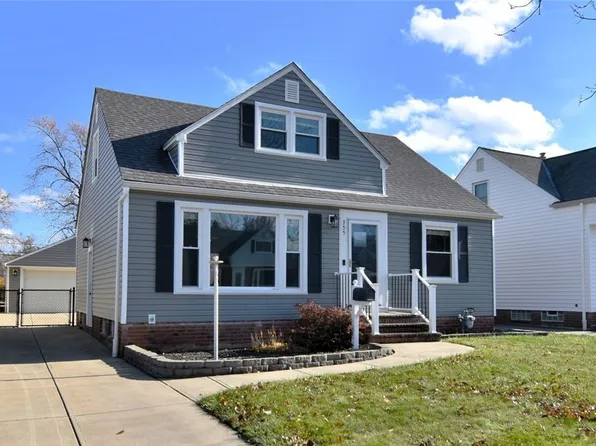 355 Blissfield Dr, Willowick, OH 44095