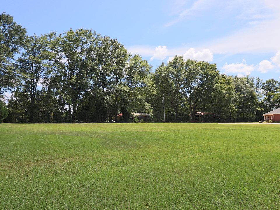 2nd image of 111 Martin Rd
