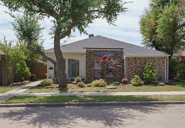 1st image of 420 Winding Brook Ln