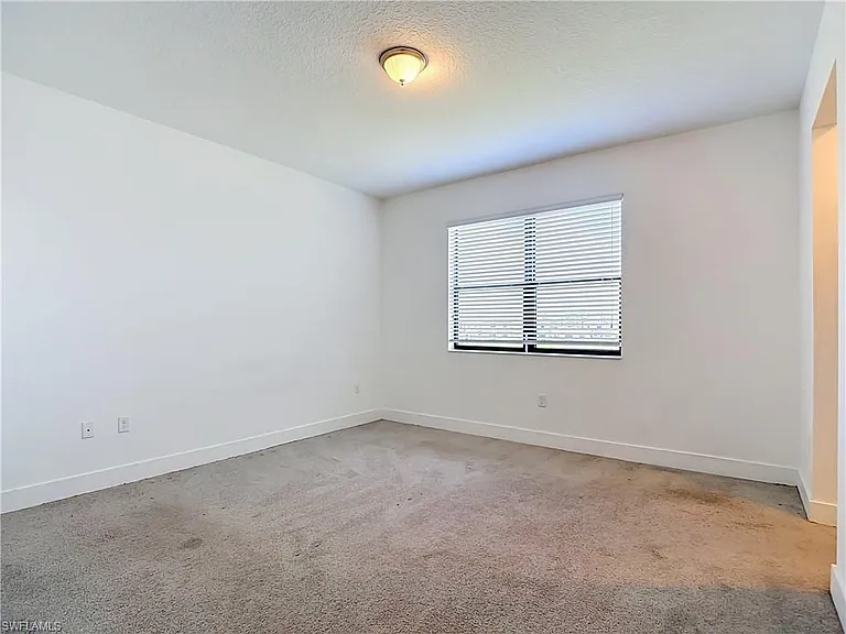 5669 Cerva Ln — Photo 11