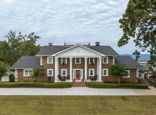 147 S Mission Ridge Dr, Rossville, GA 30741