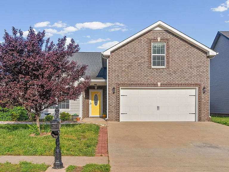 3753 Windmill Dr — Photo 1
