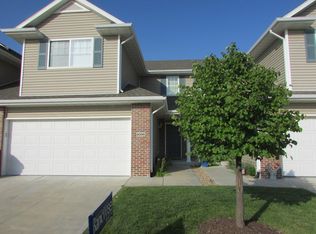 6006 Glenbrook Ln, Lincoln, NE 68512