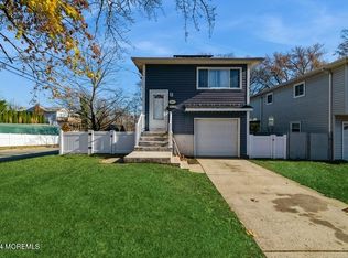 296 Beachwood Way, Keyport, NJ 07735