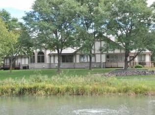 15275 Red Fox Ln, Elm Grove, WI 53122